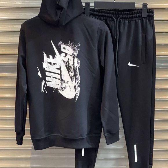 Brand new Nike set - Picture 2 of 2